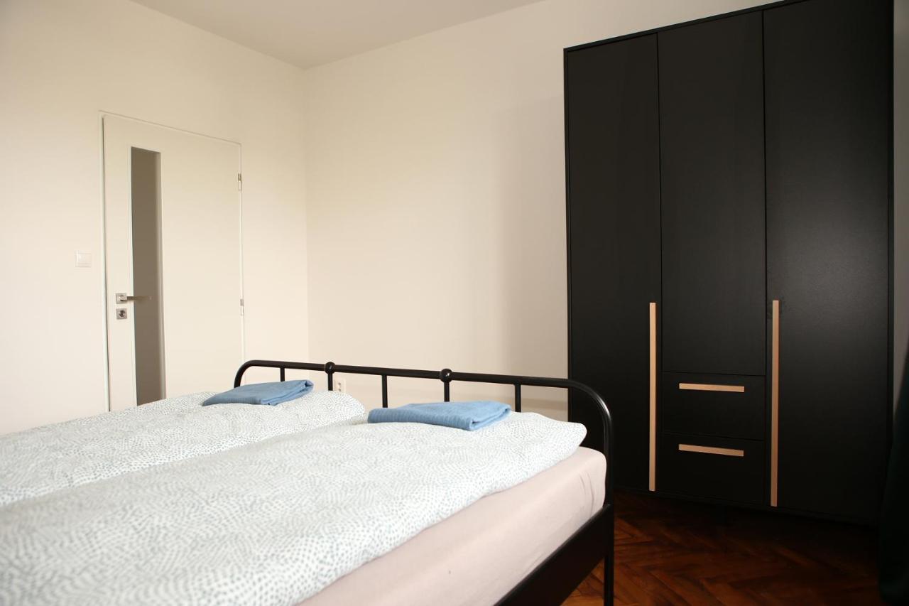 New Colorful Apartment With Big Balcony 브라티슬라바 외부 사진